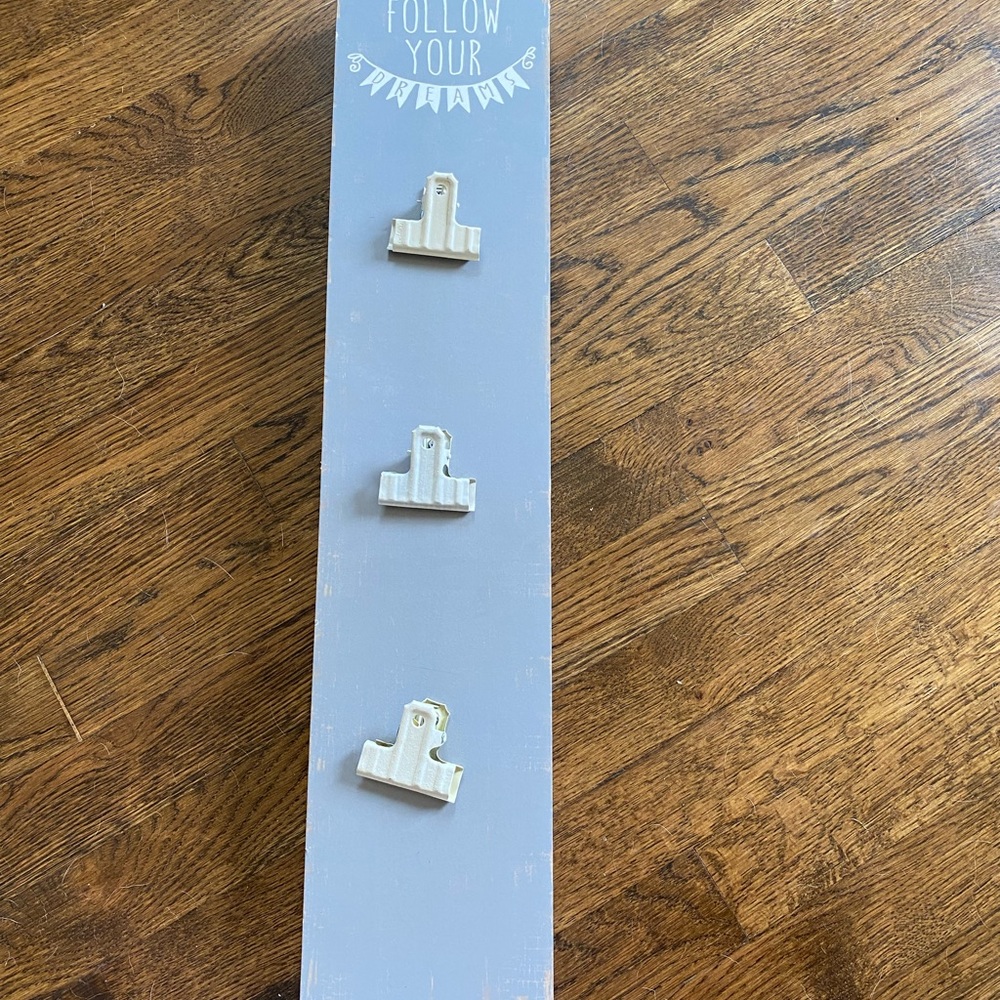 Picture holder decor